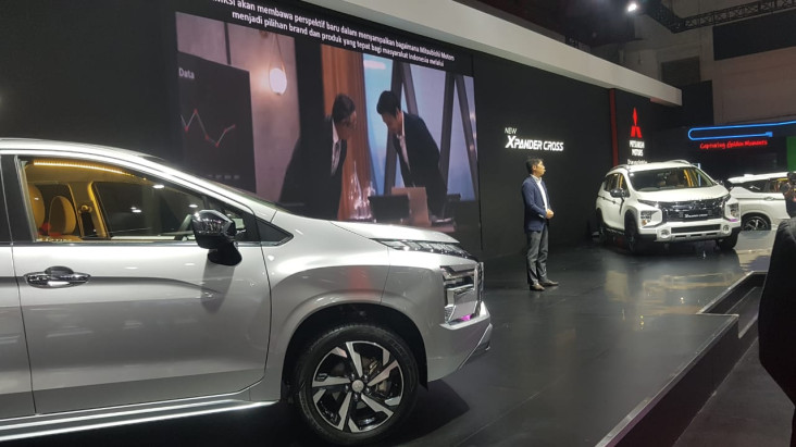 Beragam Mobil Mitsubishi...