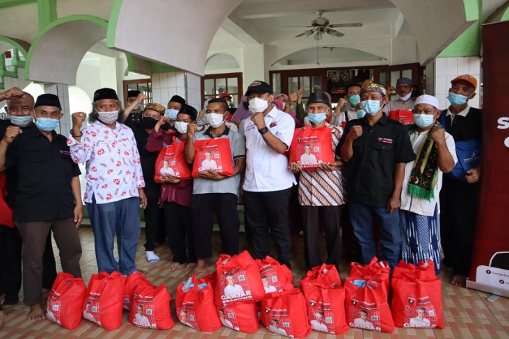 Sahabat Ganjar Bagikan...