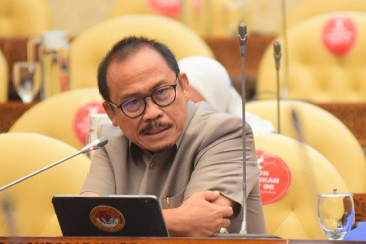 Anggota Komisi IV DPR...
