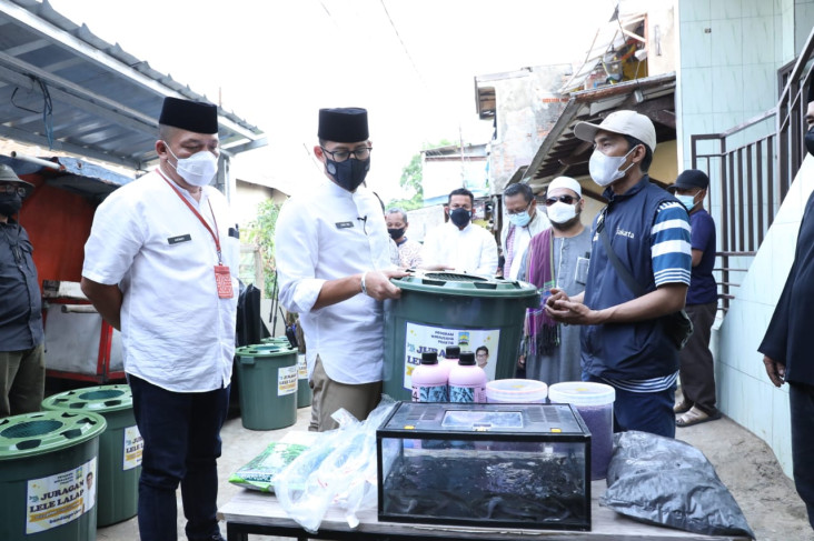Kurangi Pengangguran,...
