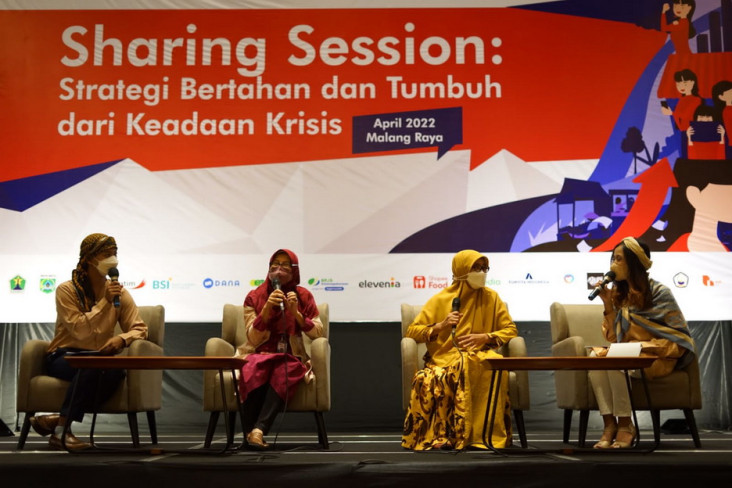 Program Camelia Beri...