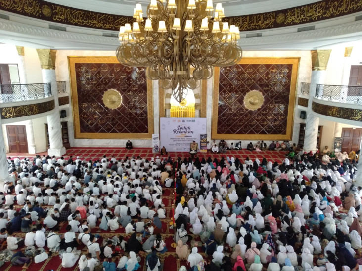 Isi Bulan Ramadhan,...