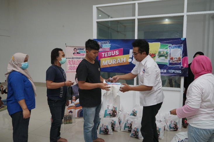Relawan Sosialisasikan...