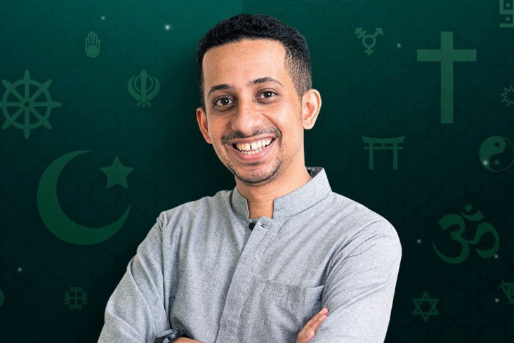Habib Jafar Mencoba...
