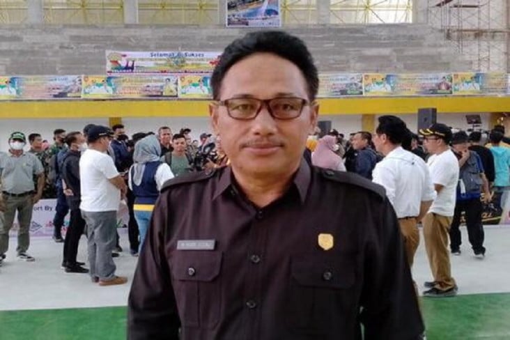 Proyek Pembangunan Gedung...