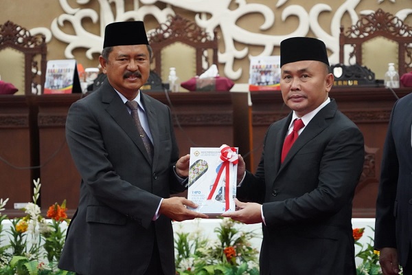 Gubernur Sugianto Sabran...