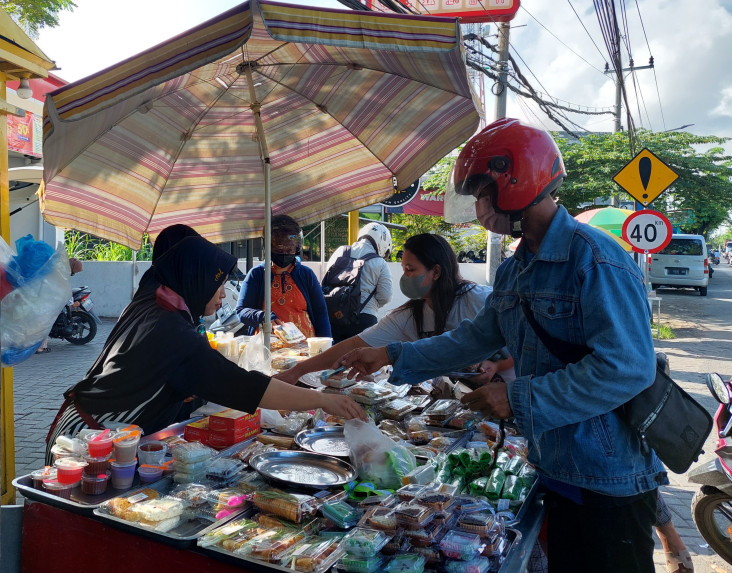 Cerita Pelaku UKM Surabaya...