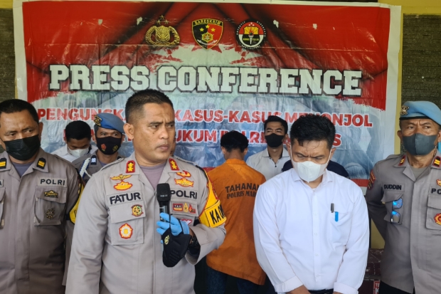 Pemuda Asal Makassar...