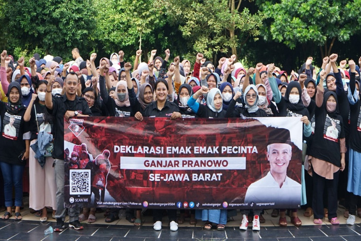 Ratusan Emak-emak Kuningan,...