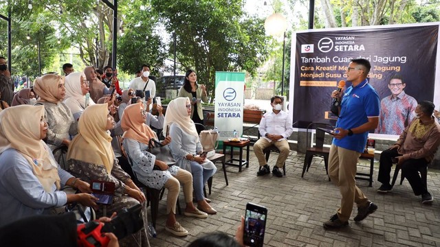 Sandiaga Tularkan Ilmu...