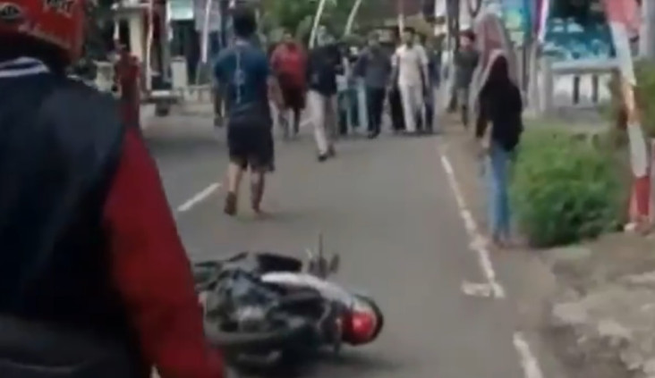 Pria di Pacitan Babak...