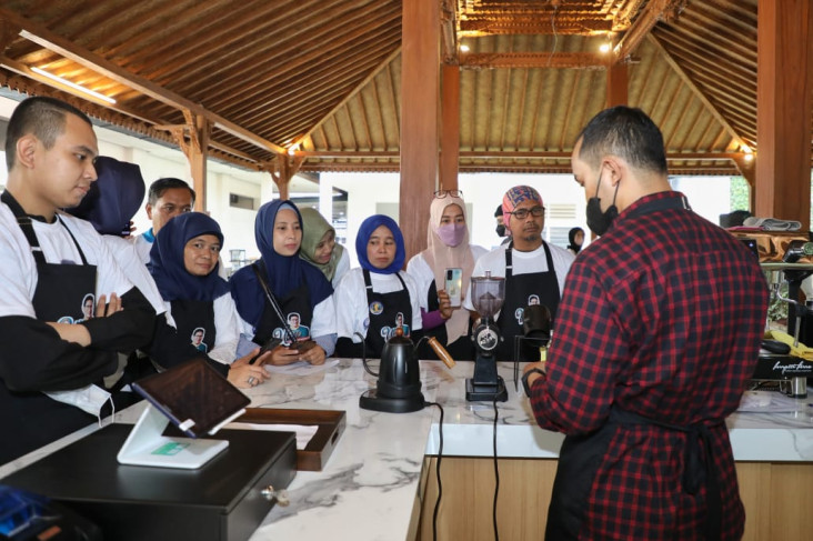 Gelar Pelatihan Barista,...