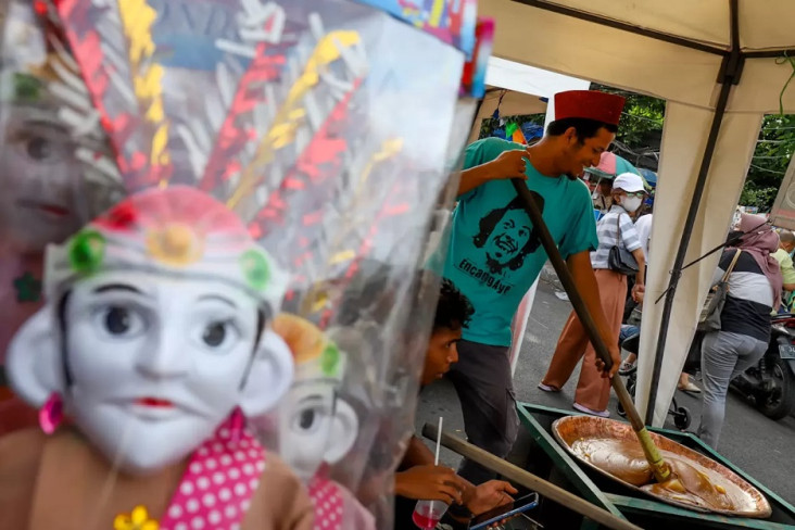 Perluas Jangkauan Pasar,...