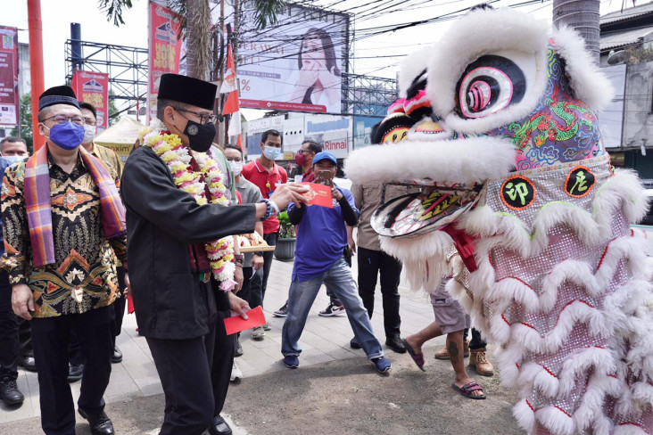 Sandiaga Uno Buka Pesta...