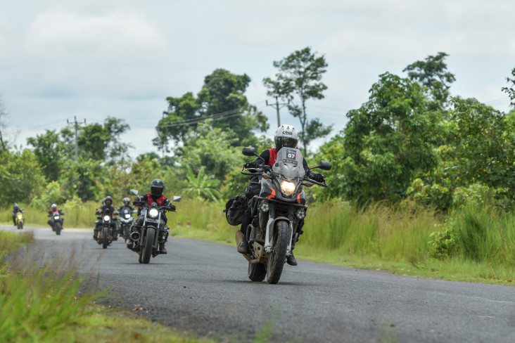 Touring Sejauh 4.300...