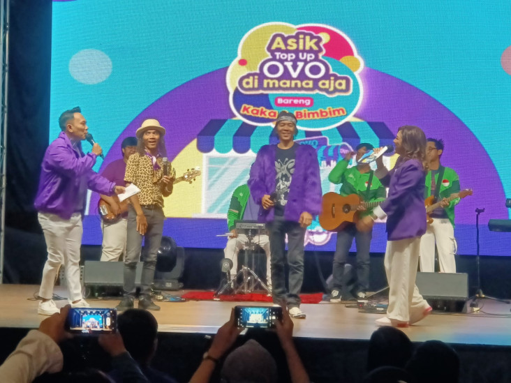 Gandeng Kaka dan Bimbim,...