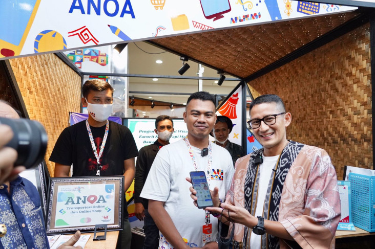Sandiaga Uno Promosikan...