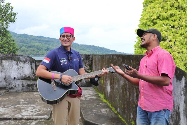 Lestarikan Karya Lokal,...