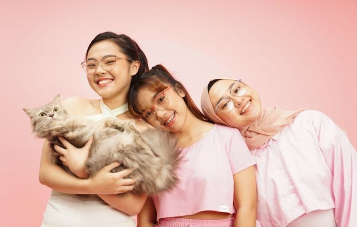 Owl Eyewear Hadirkan...