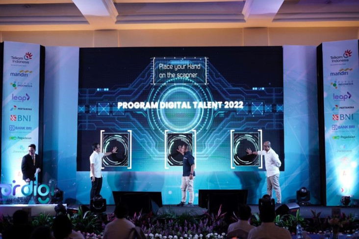 Percepat Transformasi...