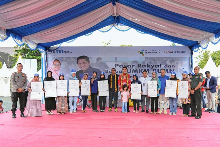 Gelar Pasar Rakyat dan...