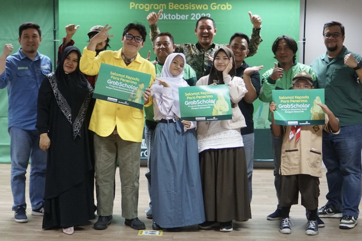 Dorong Akses Pendidikan...