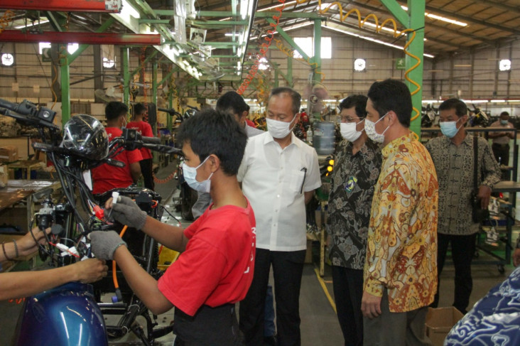 Menperin Sosialisasi...