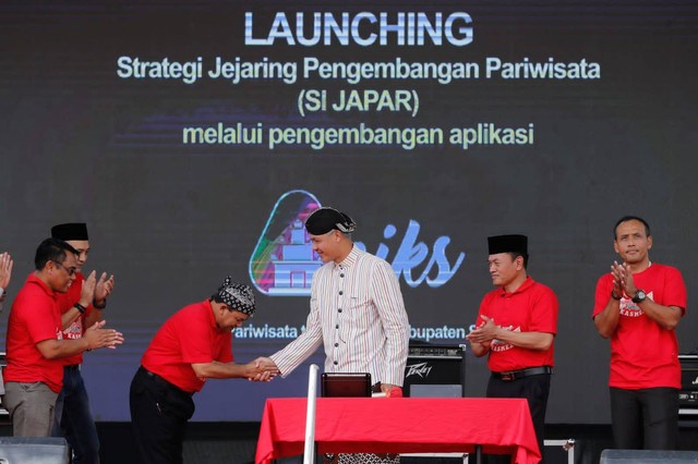 Buka Kabupaten Semarang...