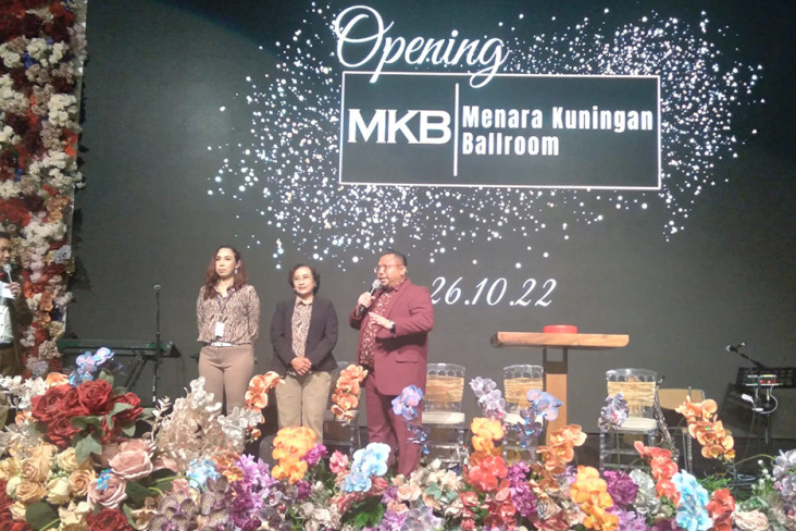 Menghidupkan Kembali...