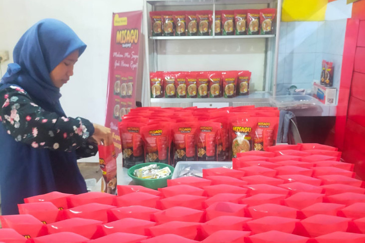 Membaca Peluang Usaha...