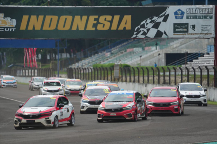 Balap One Make Race...