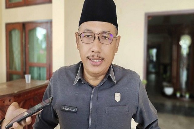 Aturan Usia Calon Kades...