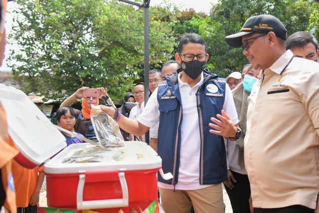 Sandiaga Uno Tumbuhkan...