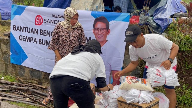 Relawan Sandiaga Uno...