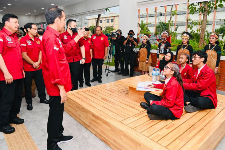 AMN Diresmikan, Kepala...