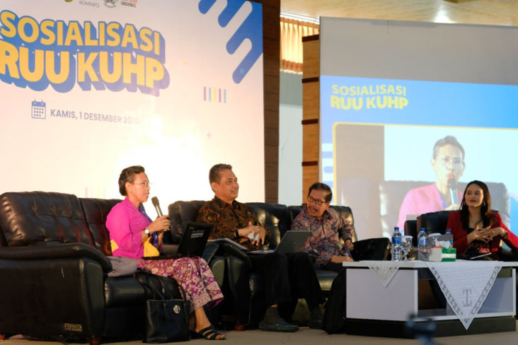 Guru Besar Unej Sebut...