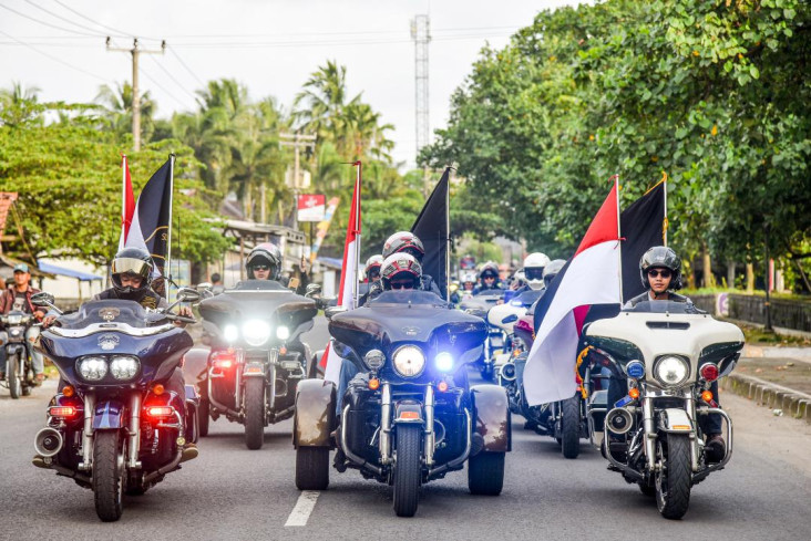 Bikers H.O.G Jawa dan...