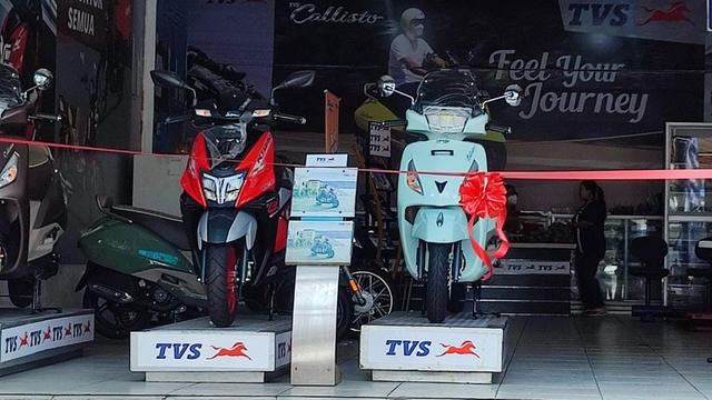 Penuhi Kebutuhan Komunitas,...