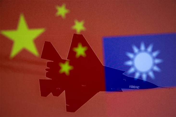 Militer China Gelar...