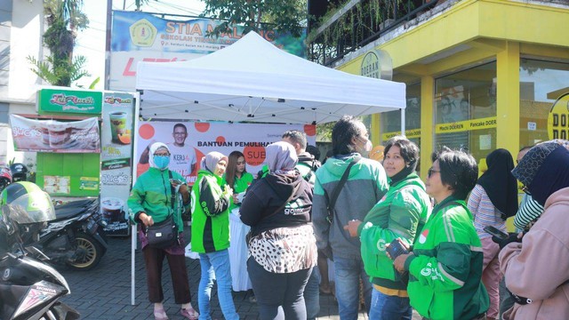 Sahabat Sandi Bagikan...