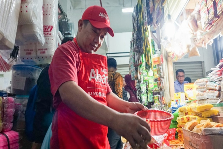 Komitmen Dukung UMKM,...