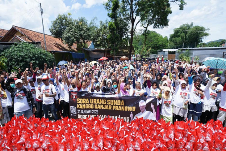 Relawan Perkuat Suara...