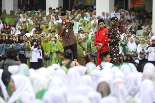 Ganjar Pranowo Dorong...