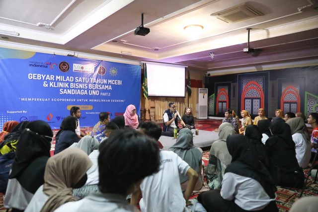 Dimentori Sandiaga Uno,...