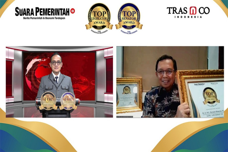 Raih Top Legislator...