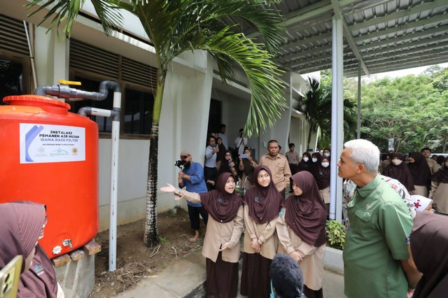 Ganjar Ingin Adaptasikan...
