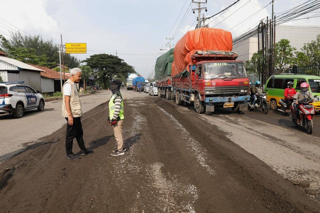 Ganjar Mulai Pengerjaan...
