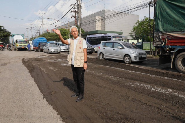 Genjot Perbaikan Jalan,...
