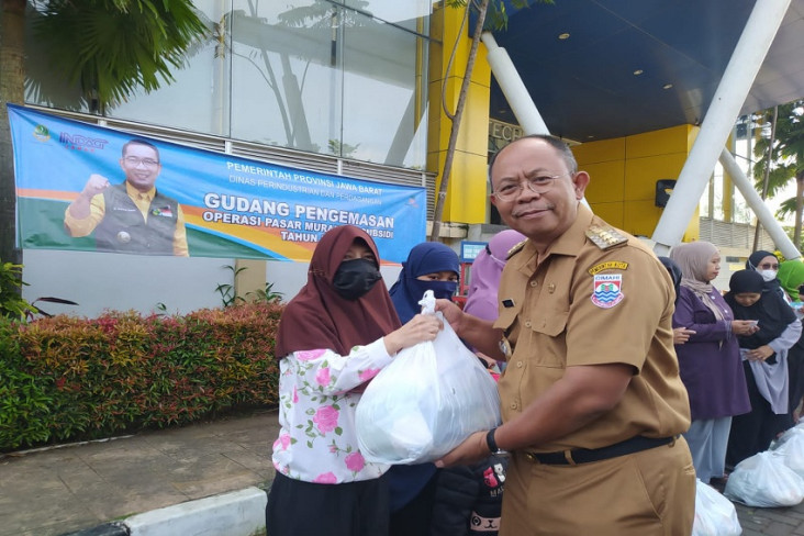 Warga Tak Mampu Diprioritaskan...