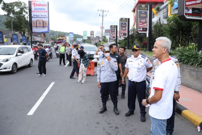 Pemudik Mulai Ramai,...